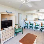 Sunrise Suites Cristobal Suite #411
