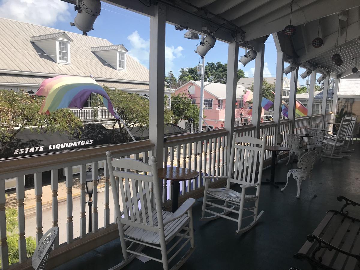 New Orleans House - Gay Male Adult Guest house