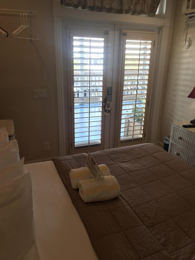 New Orleans House - Gay Male Adult Guest house Key West