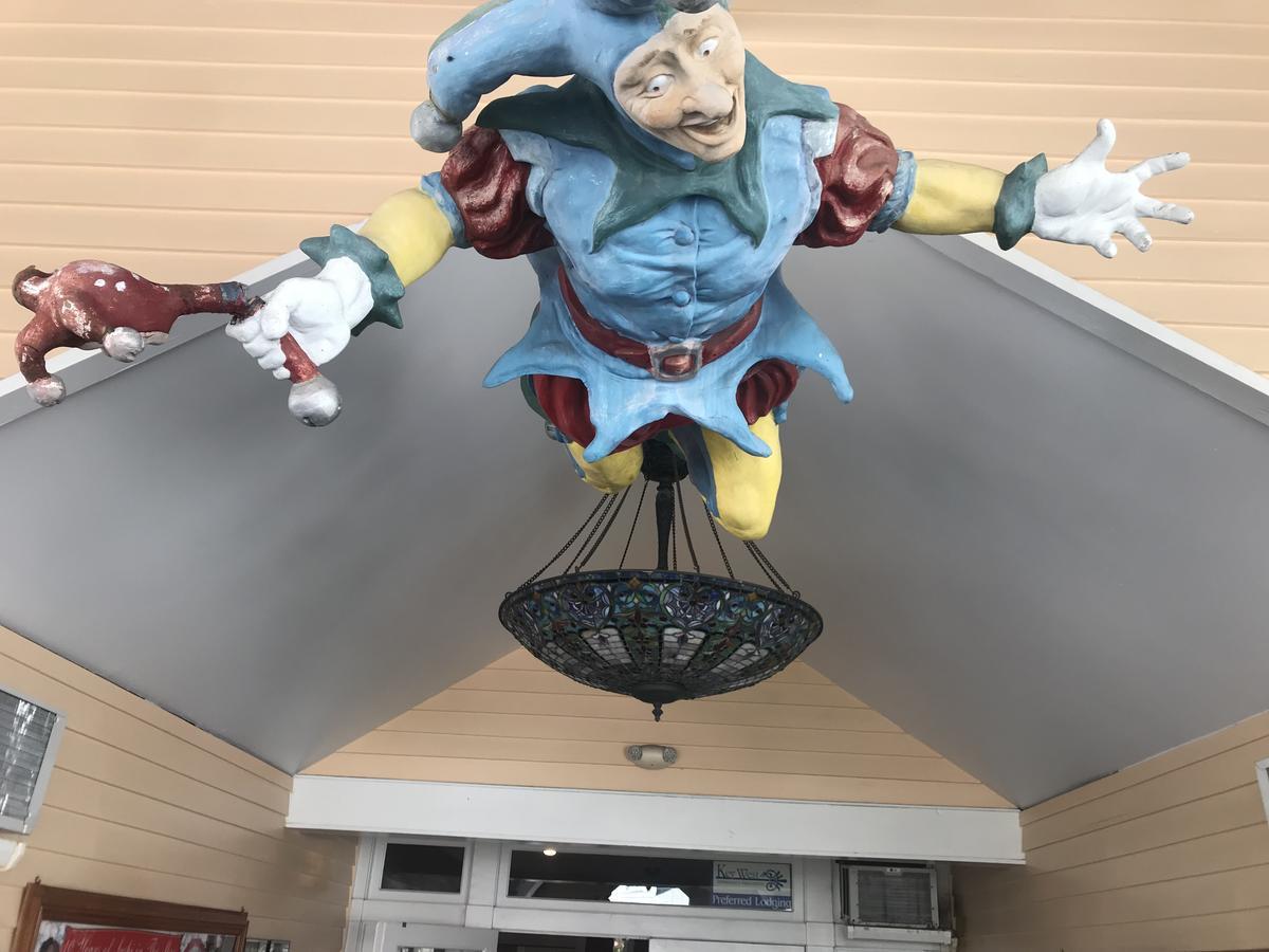 New Orleans House - Gay Male Adult Guest house