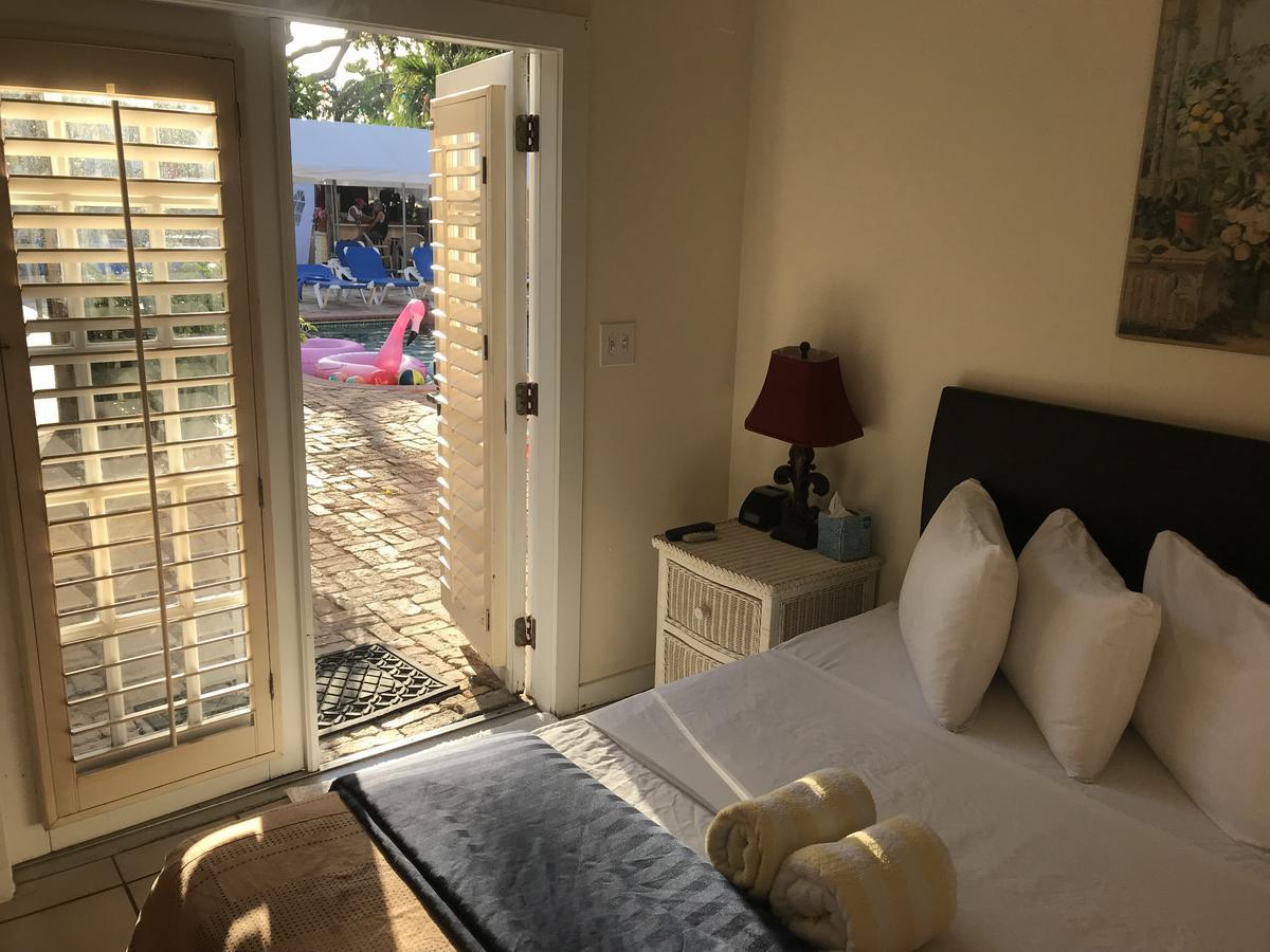 New Orleans House - Gay Male Adult Guest house 2*
