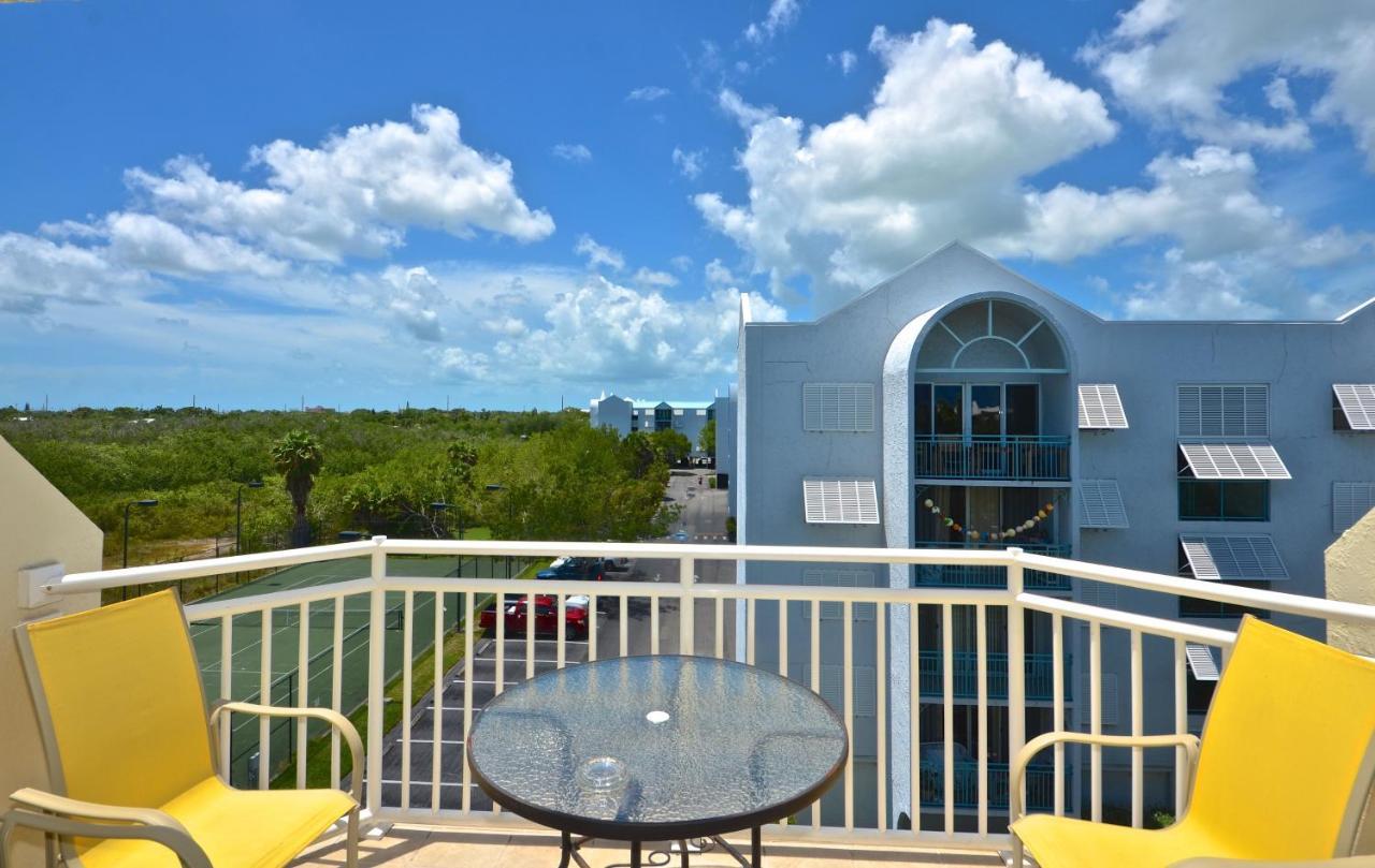 Sunrise Suites Cristobal #411 *