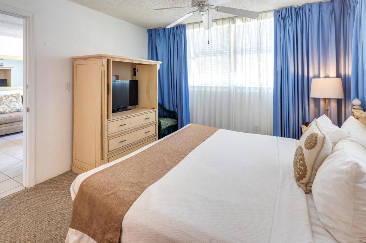 Sunrise Suites Cristobal #411 *