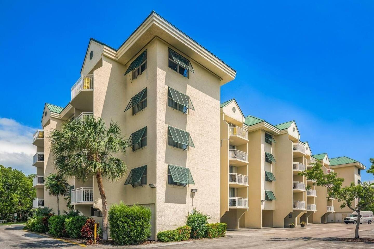 The Andros - Sunrise Apartment *