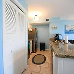 Welcome To The Pelican Lodge !