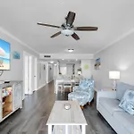 Aruba - Downtown Waterfront 2X2 Dock & Pool Pet-Friendly