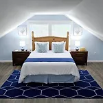 L\'Habitation Guesthouse- Adult Exclusive