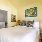 Southard Getaway By Avantstay W Covered Patio Great Location Shared Pool Week Long Stays