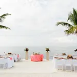 Courtyard By Marriott Faro Blanco Resort