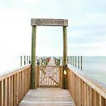 Topsider Resort