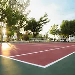 Topsider Resort