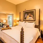 L\'Habitation Guesthouse- Adult Exclusive