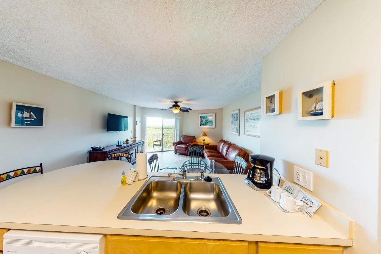 Ocean Point #2210 Apartment *