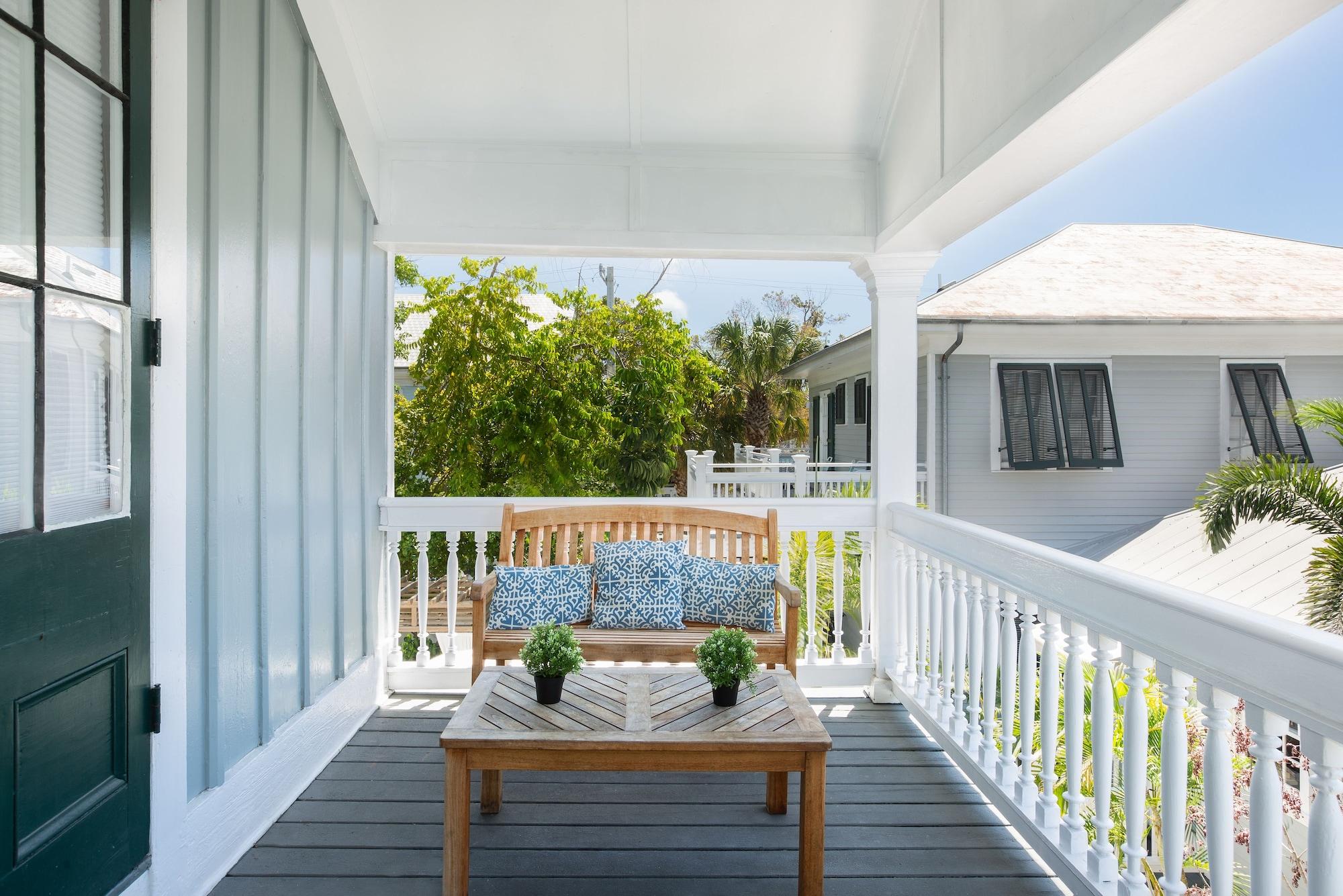 The - Adult Exclusive Inn Key West