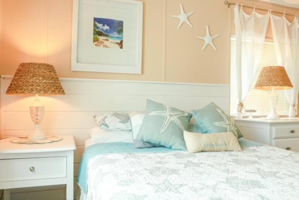 Island Oasis ~ Your Paradise Awaits! Holiday home Cudjoe Key
