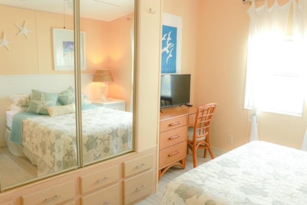 Holiday home Island Oasis ~ Your Paradise Awaits!