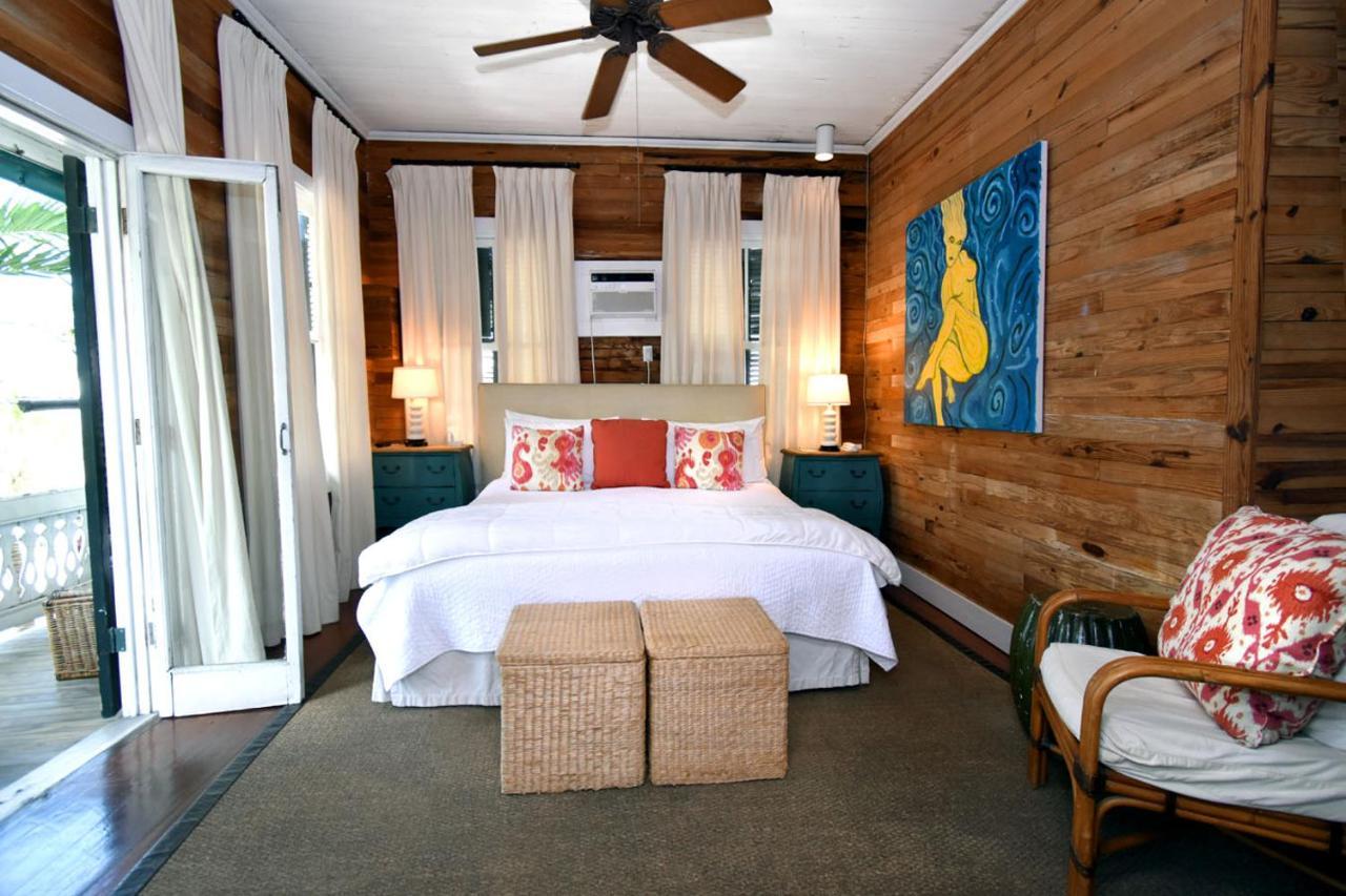 Simonton Court Historic & Key West