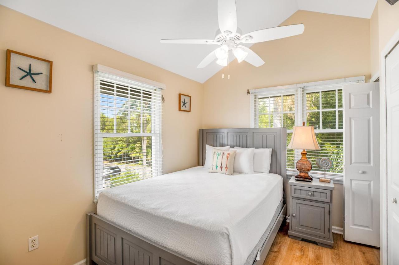 Palm Breeze Villa *