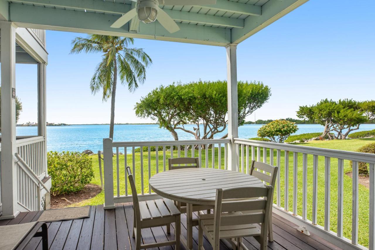 Palm Breeze Villa *