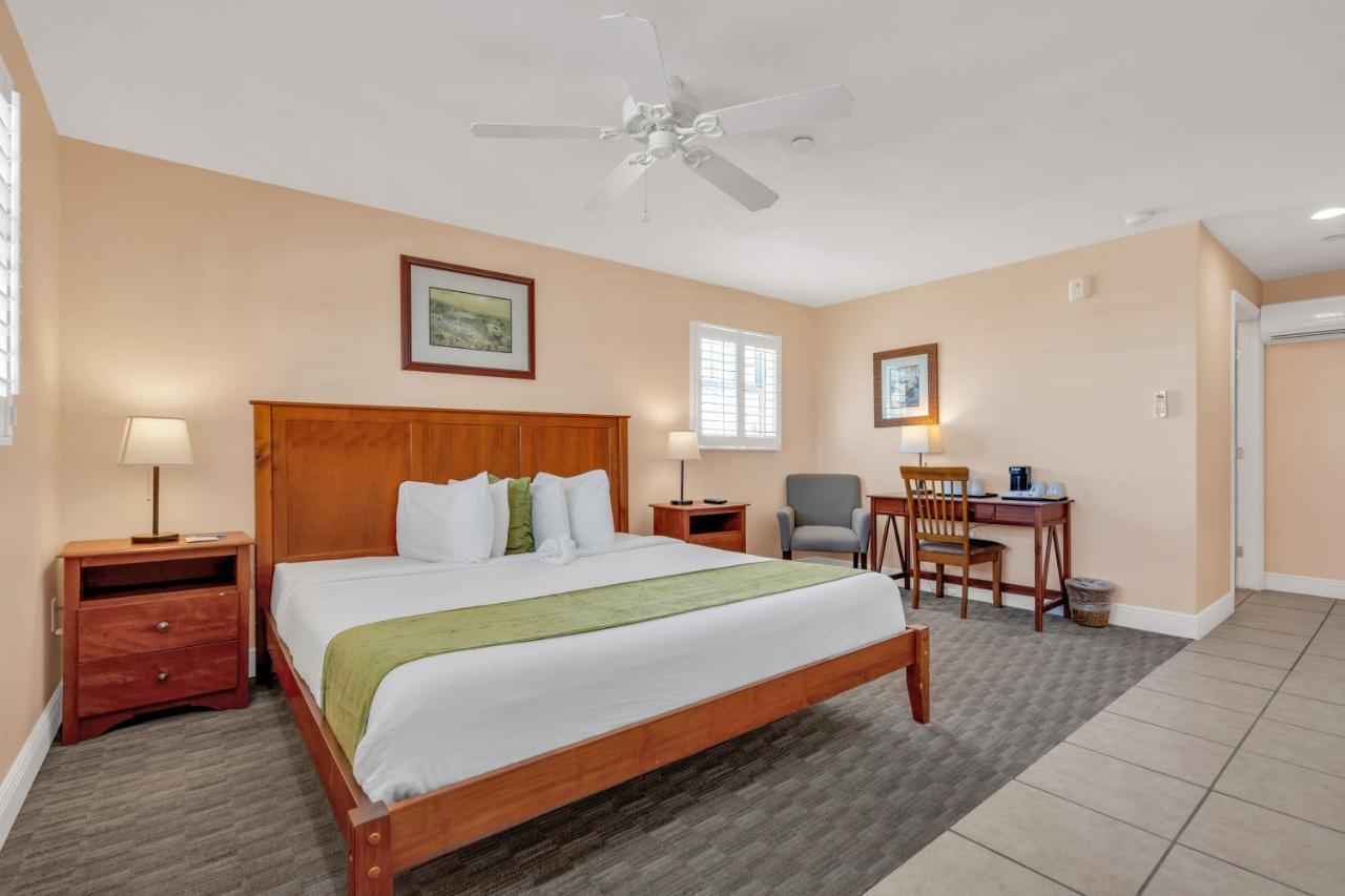 Hotel Dove Creek & Marina, Trademark Collection By Wyndham Key Largo