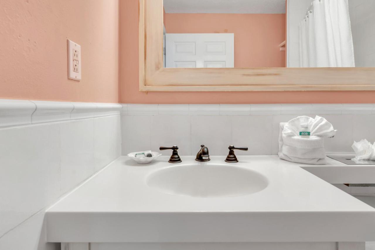 Hotel Dove Creek & Marina, Trademark Collection By Wyndham 3*
