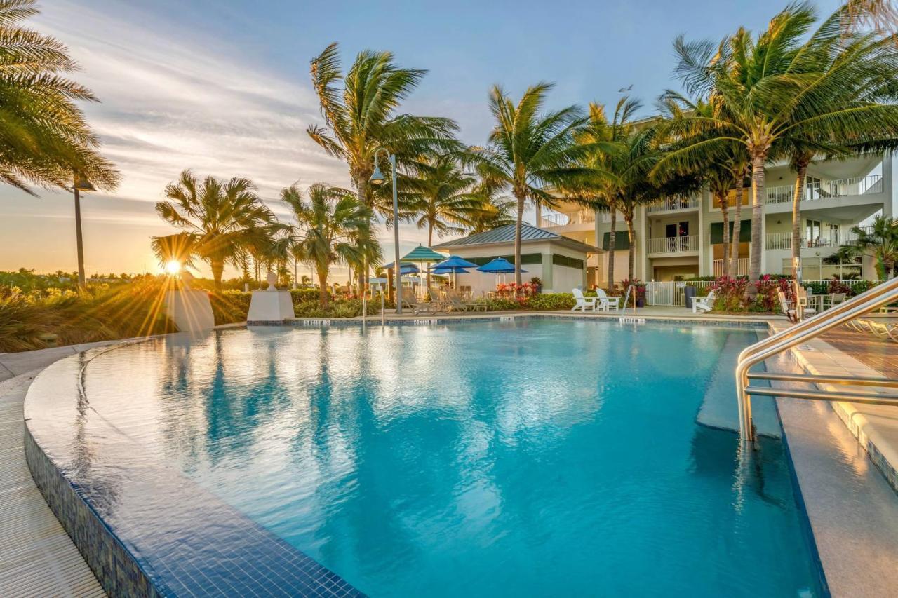 Courtyard By Marriott Faro Blanco Hotel Marathon