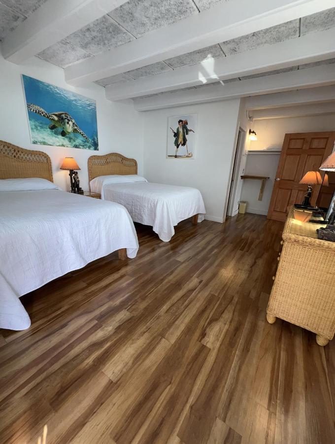 Buccaneer Quarters And Marathon