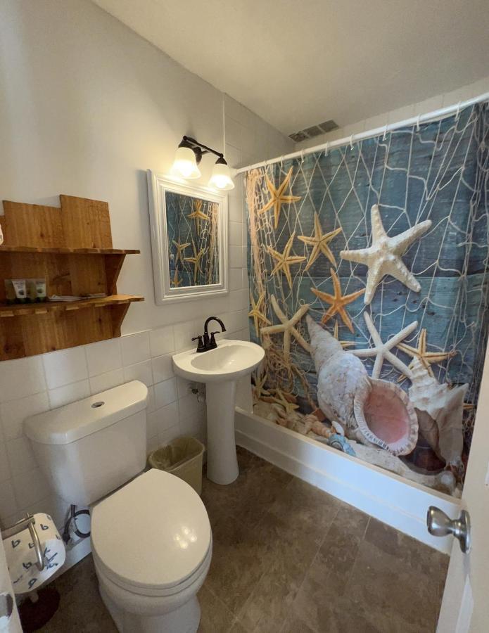 Motel Buccaneer Quarters And