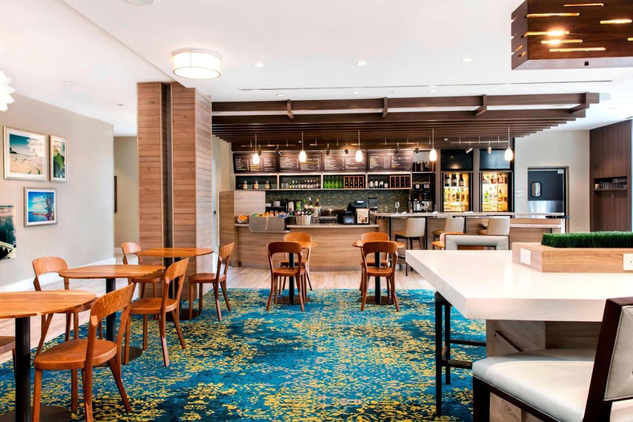 Courtyard By Marriott Faro Blanco Marathon