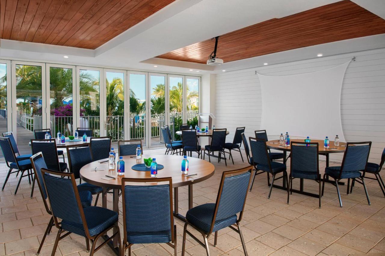 Courtyard By Marriott Faro Blanco 3* Marathon