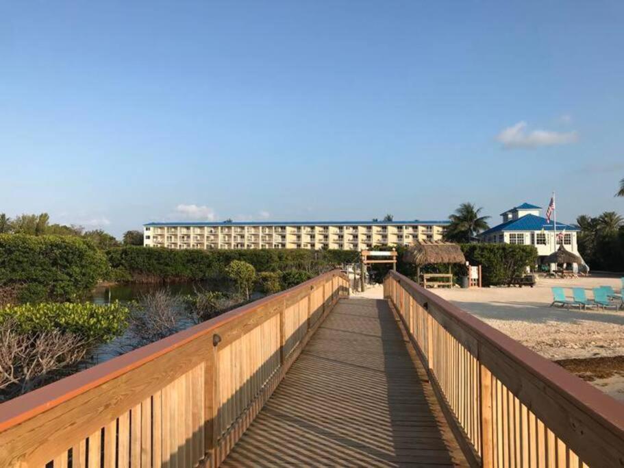 Welcome To The Pelican ! Apartment