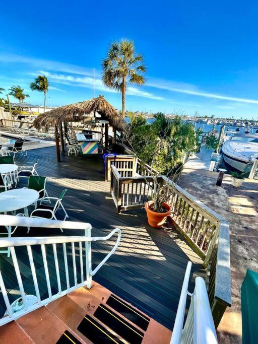 Aruba - Downtown Waterfront 2x2 Dock & Pool Pet-friendly Holiday home Key West