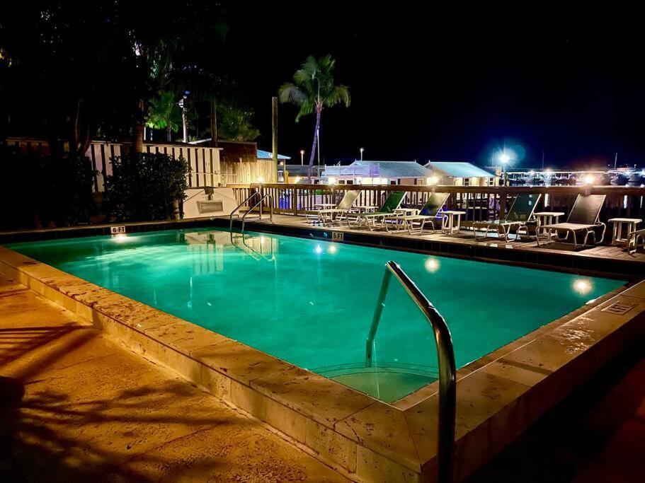 St Croix - Downtown 4x4 Waterfront Penthouse Pool Dock Pet *