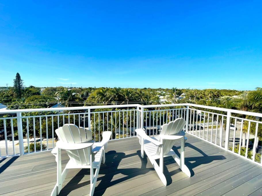 St Croix - Downtown 4x4 Waterfront Penthouse Pool Dock Pet *