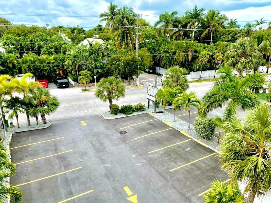 Holiday home St Croix - Downtown 4x4 Waterfront Penthouse Pool Dock Pet Key West