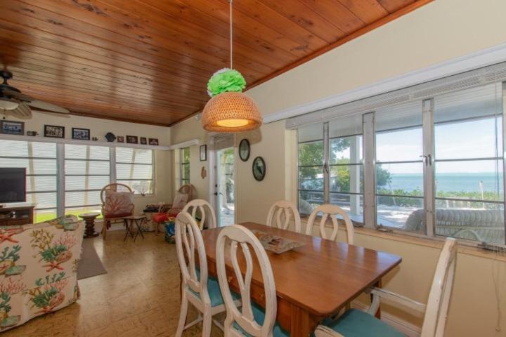 Martin Family Fish Camp Holiday home *