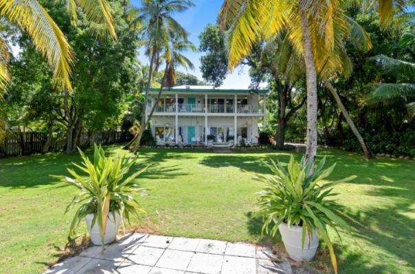 Little Bay Lower Apartment
