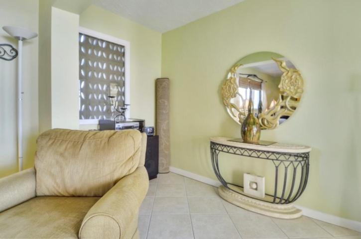 Holiday home Palms 301