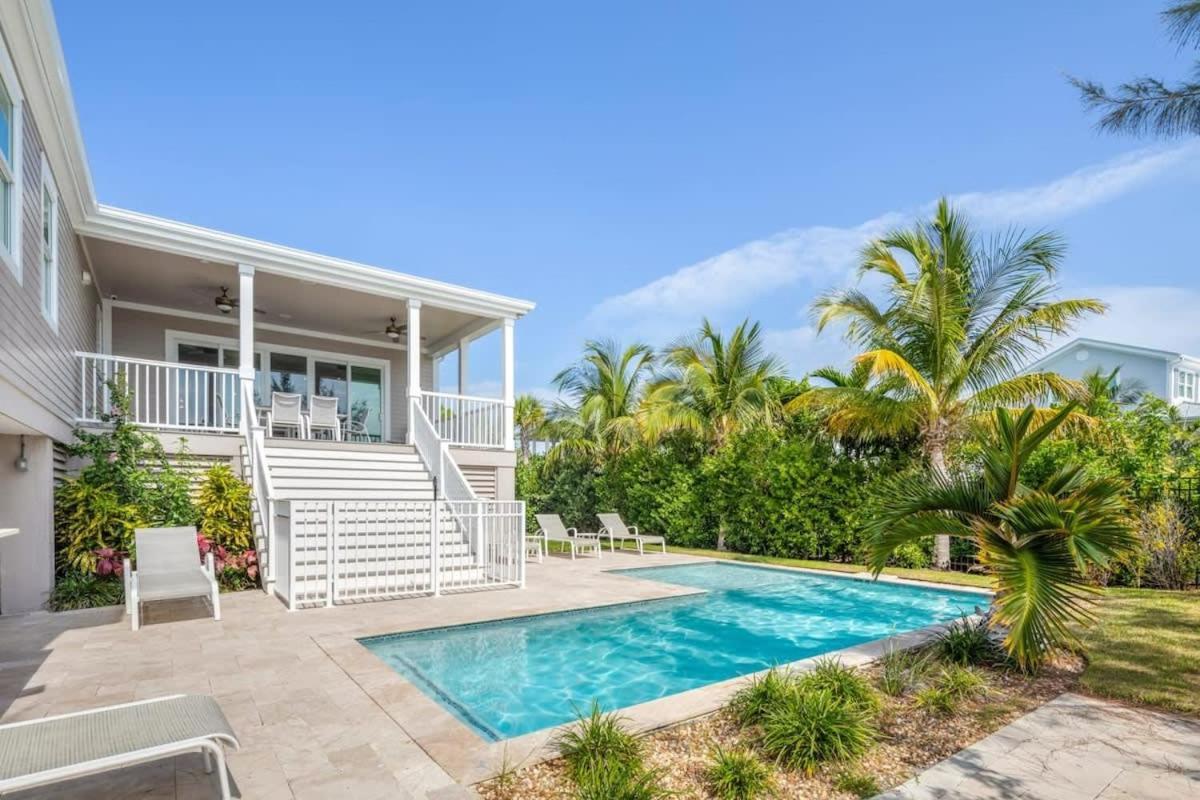Holiday home Aquaria House -pool & Boat Dock