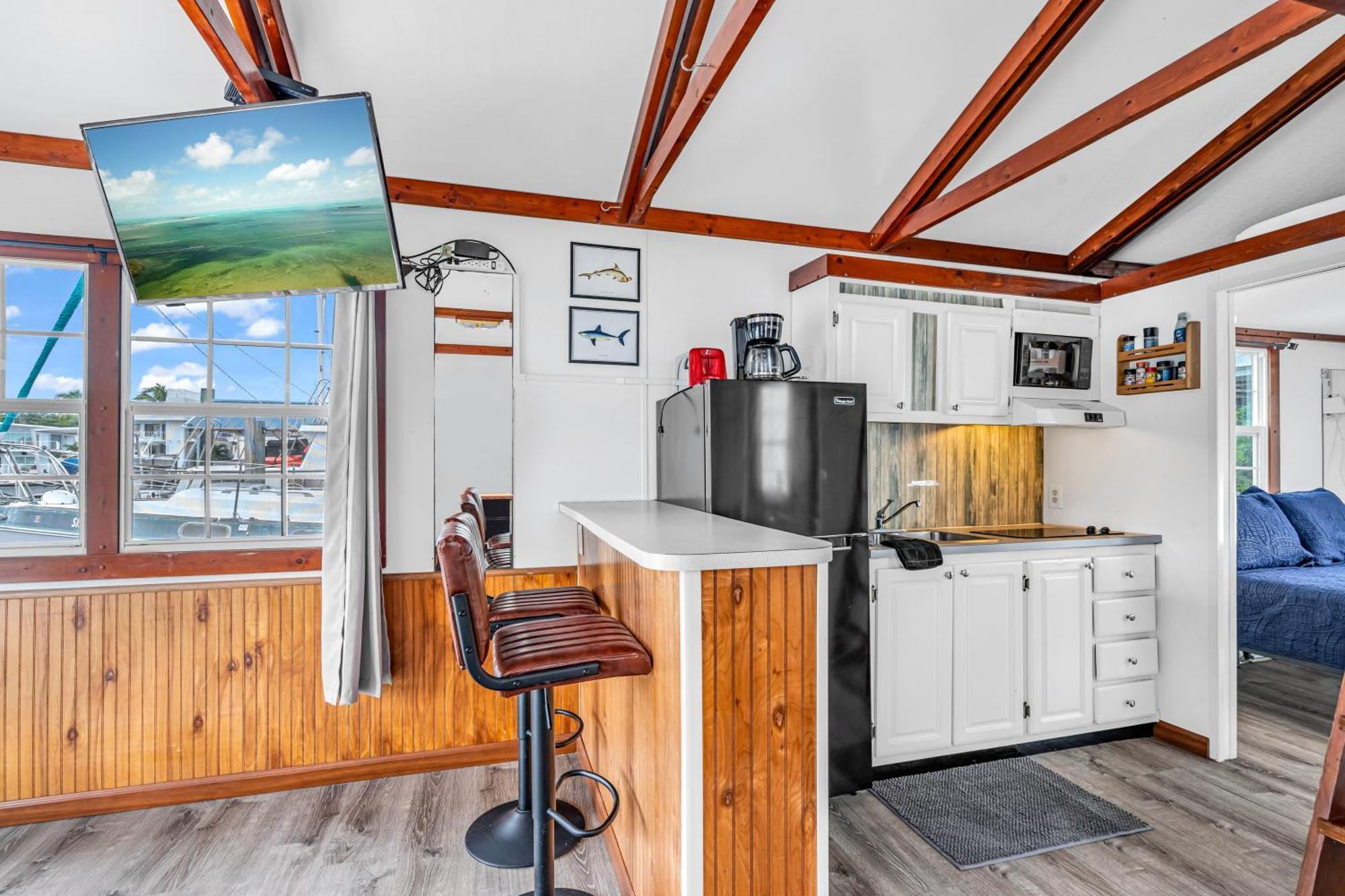 Hotel Treasure Harbor Islamorada