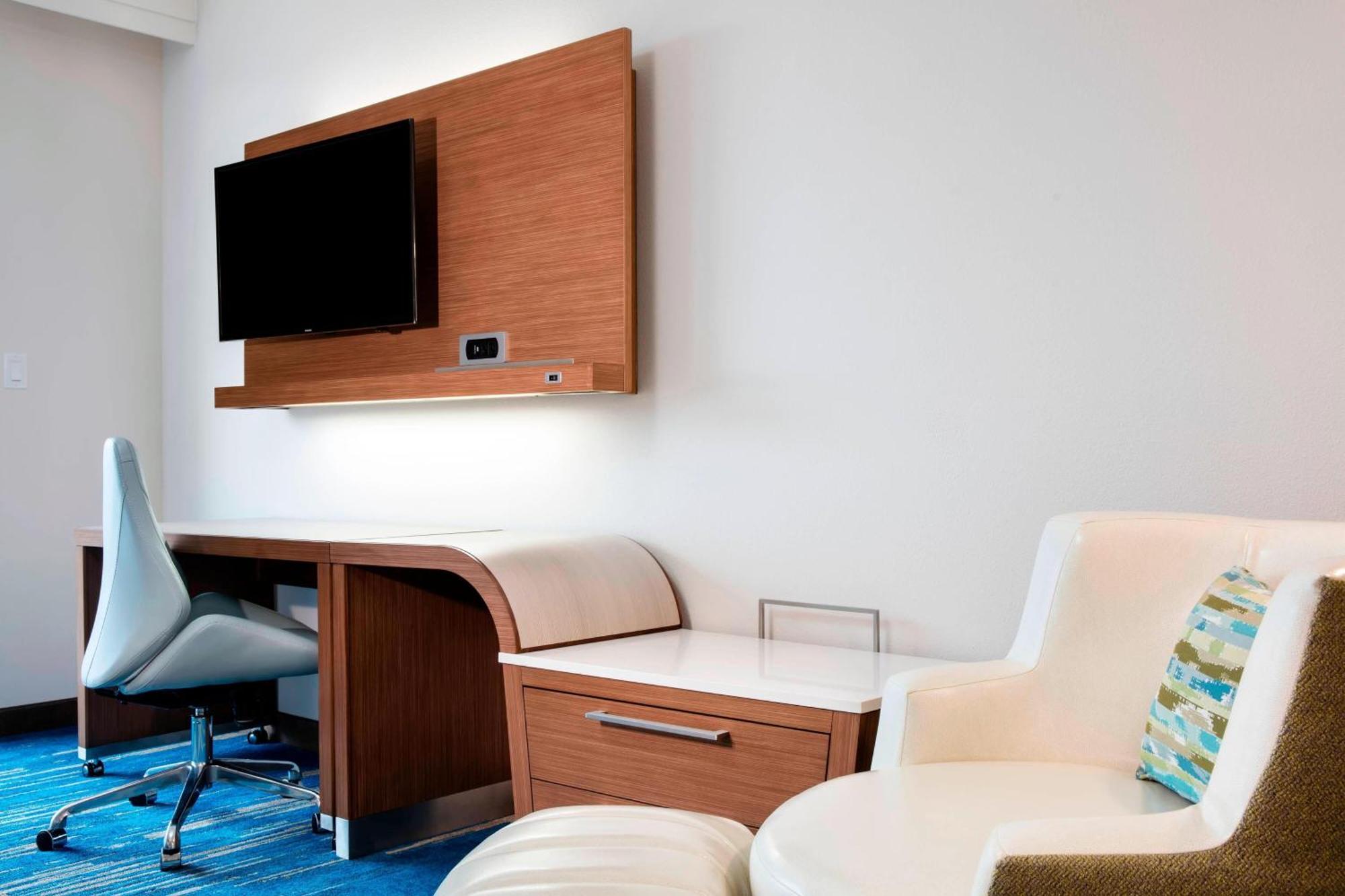 Hotel Courtyard By Marriott Faro Blanco 3*