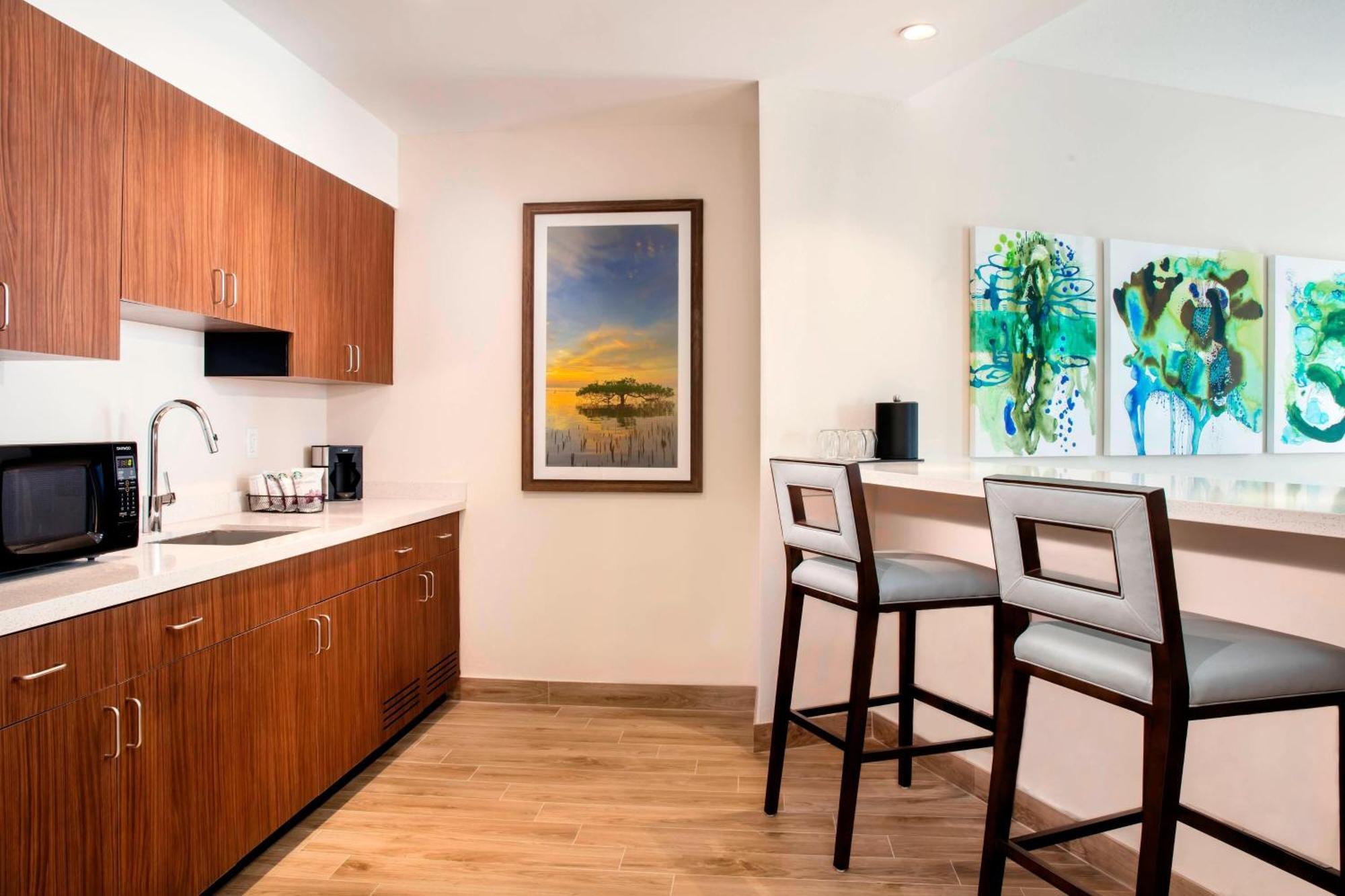Courtyard By Marriott Faro Blanco 3*