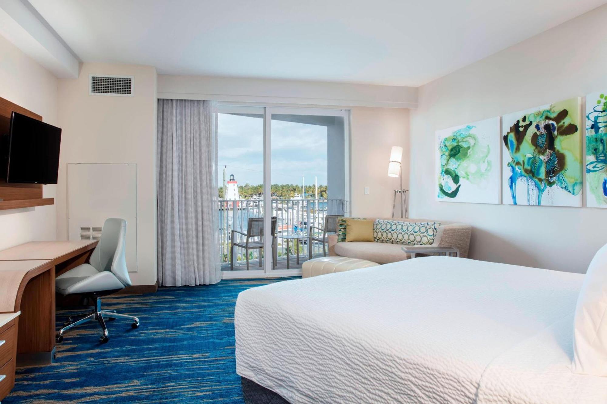 Courtyard By Marriott Faro Blanco 3*