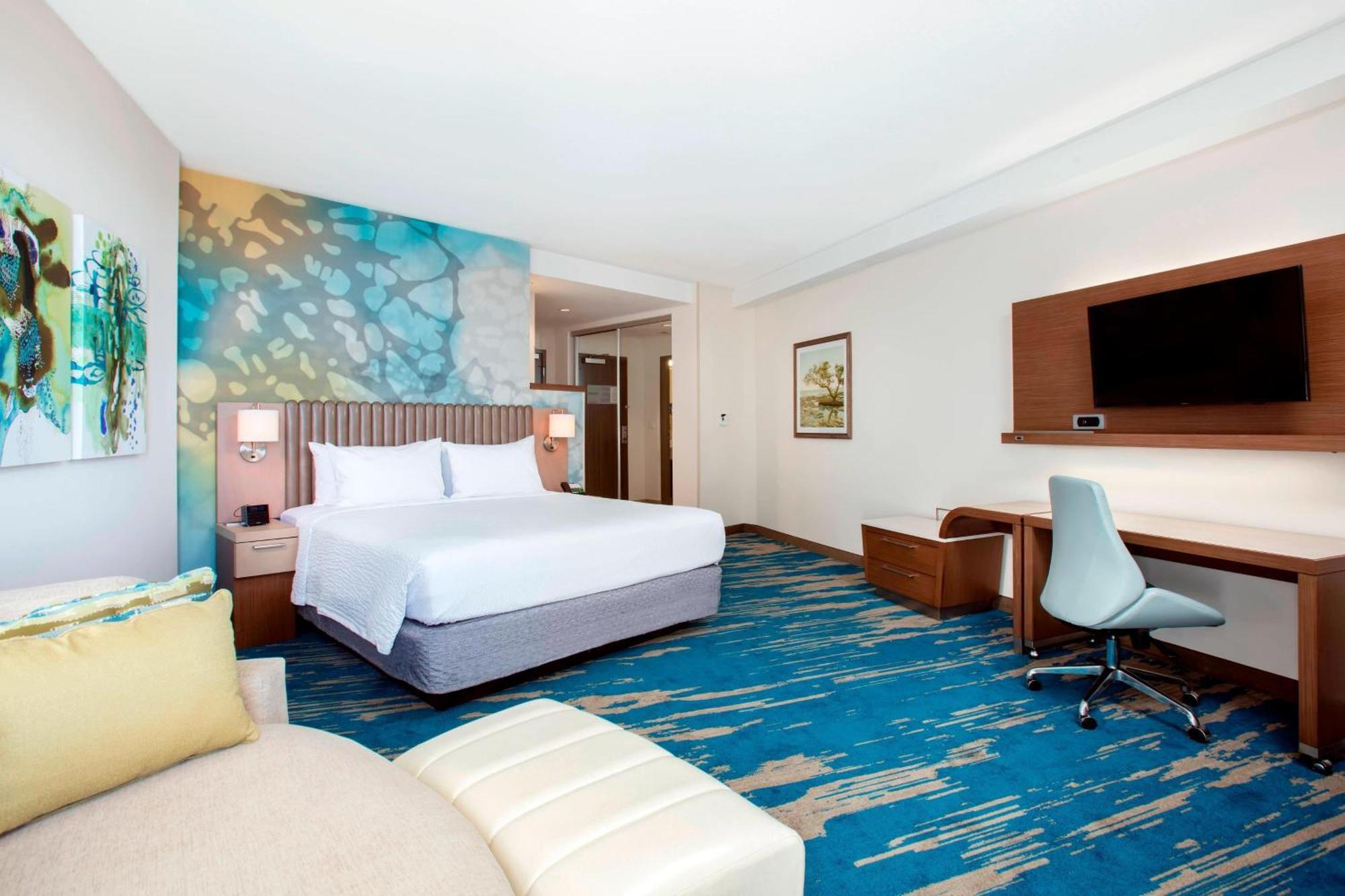 Hotel Courtyard By Marriott Faro Blanco