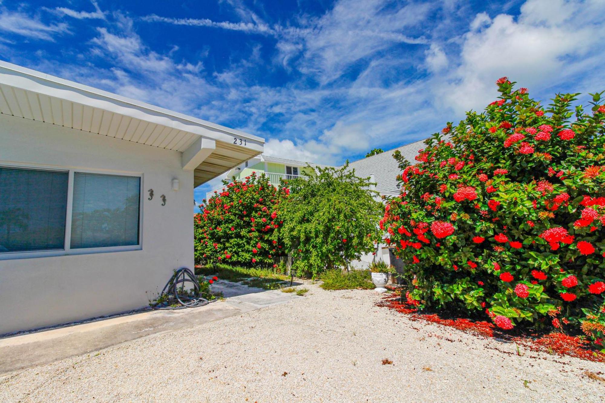Key Lime On Fifth Street * Key Colony Beach