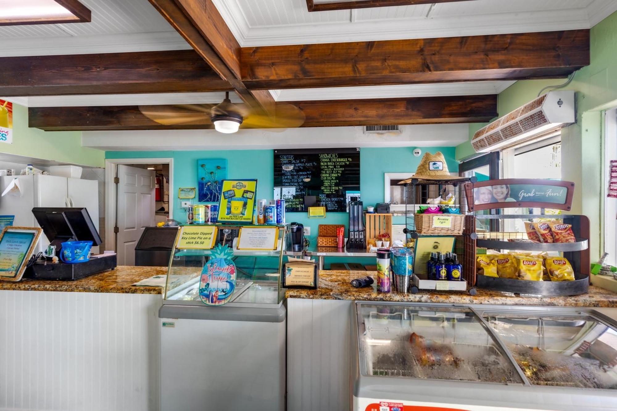 Key Lime On Fifth Street * Key Colony Beach