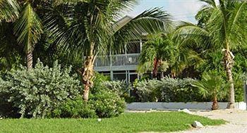 Lodge Dolphin Marina & Cottages