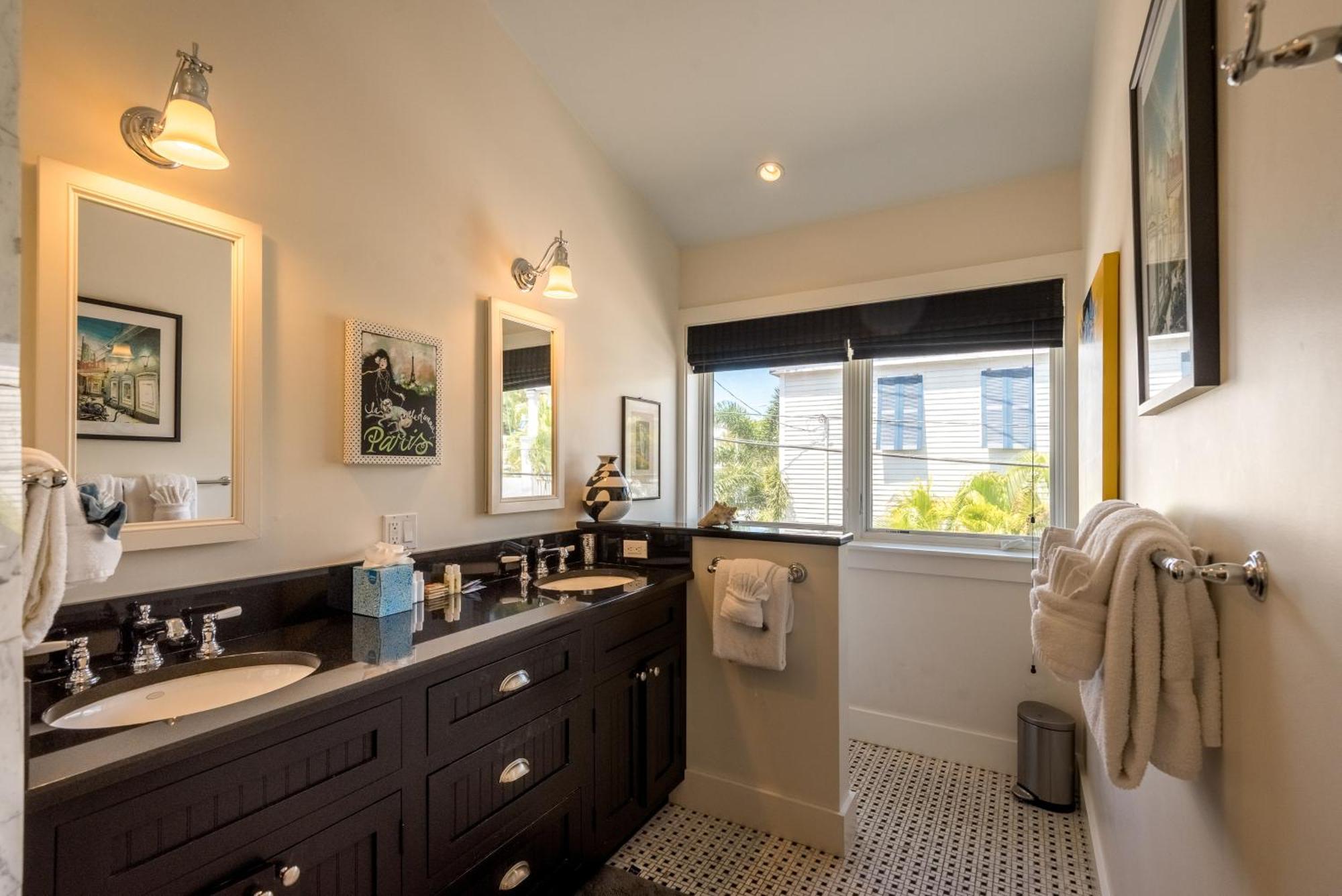 Pescado Penthouse On Duval Key West