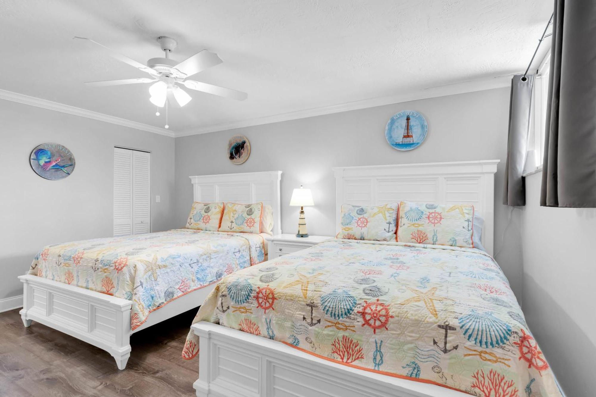 Aruba - Downtown Waterfront 2x2 Dock & Pool Pet-friendly Holiday home