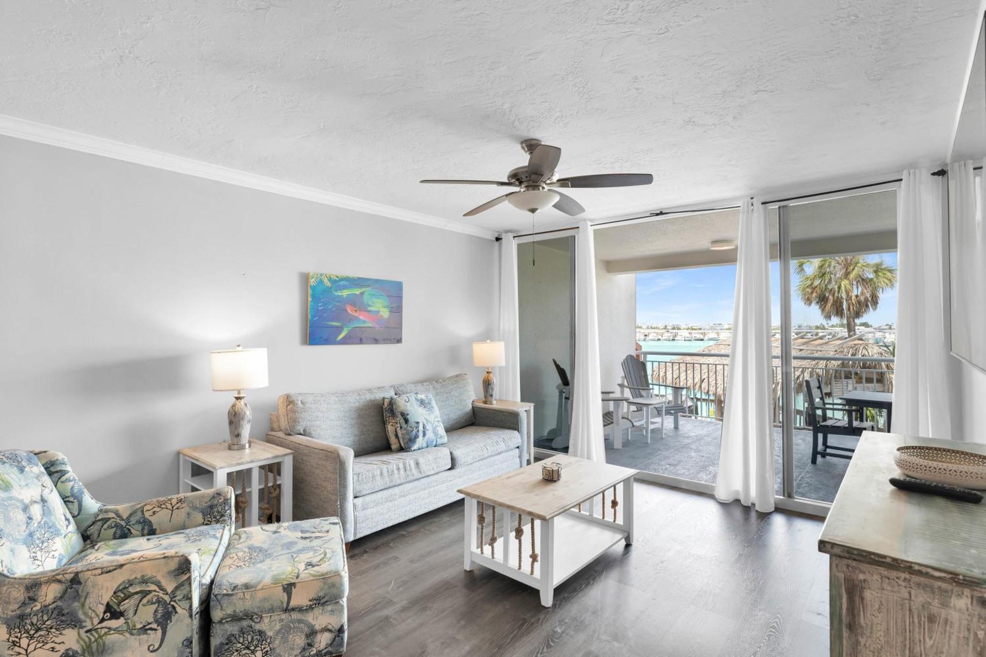 Aruba - Downtown Waterfront 2x2 Dock & Pool Pet-friendly Holiday home Key West